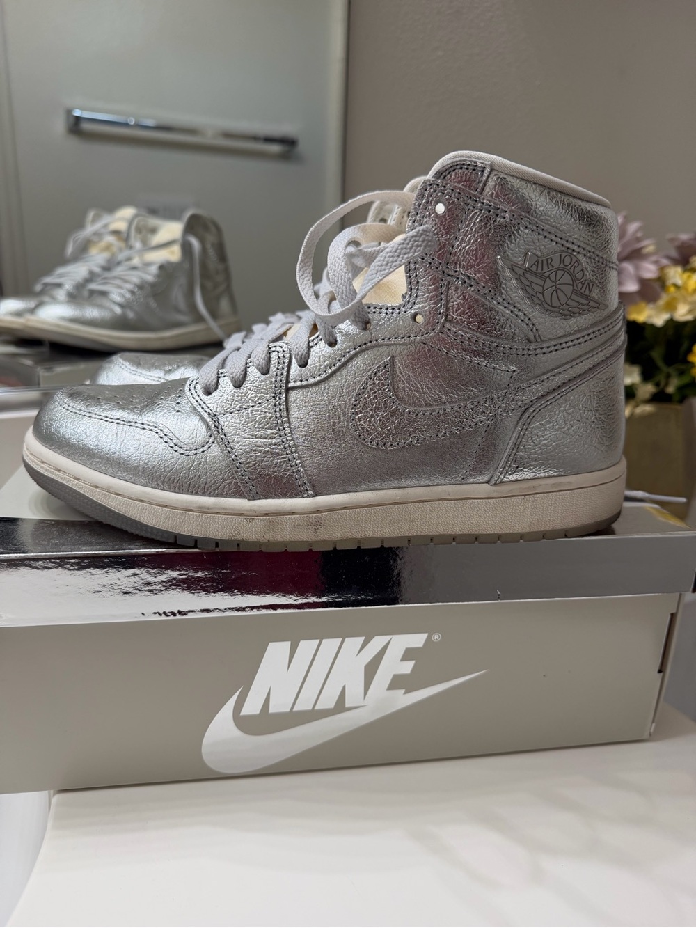 Jordan 1 Retro High OG Chrome